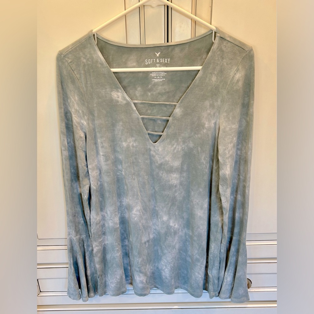 Women’s American Eagle, soft and sexy, long sleeve T size medium